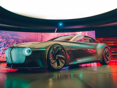 Bentley se v Ženevě chystá odhalit nové GT. Půjde o exkluzivní kousek