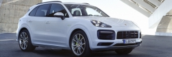 Porsche Cayenne se dočkalo hybridní verze. Nabízí 462 koní a stovku dá za 5 sekund