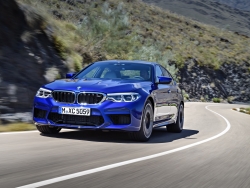Nový sedan od BMW je rychlejší než některé supersporty. Stovku udělá za 3,4 sekundy