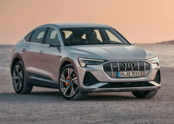 Vymazlená sportovní verze Audi e-tron láká na luxusní výbavu s celkovou cenou pod dva miliony