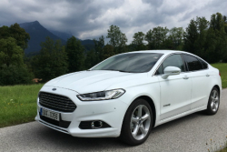 Porování: Ford Mondeo HEV vs. Ford Mondeo TDCi