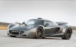 Hennessey Venom GT je nejrychlejší auto světa!