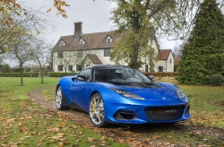 Nový Lotus Evora GT410 sport zaplní mezeru mezi vstupní verzí 400 a vrcholnou GT430