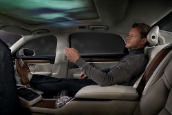 Luxusní navenek, luxusní i uvnitř. Volvo se chlubí svým třímístným konceptem S90 Ambience