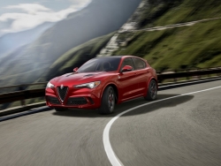 Alfa Romeo představila svoje první SUV