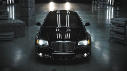 Chrysler 300 v elegantní černé